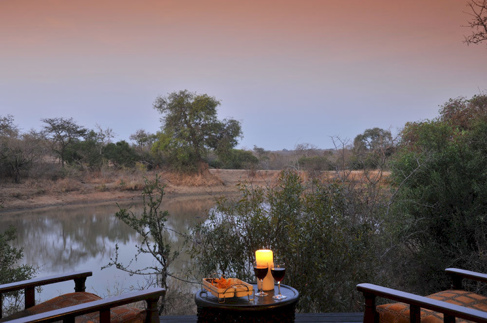 שמורת ת'ורניבוש Waterbuck Game Lodge מראה חיצוני תמונה